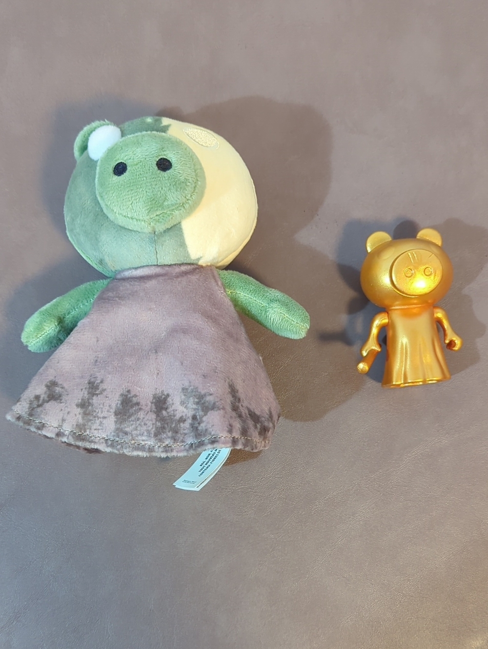 Roblox Zompiggy Plush And Gold Piggy Chase Figure